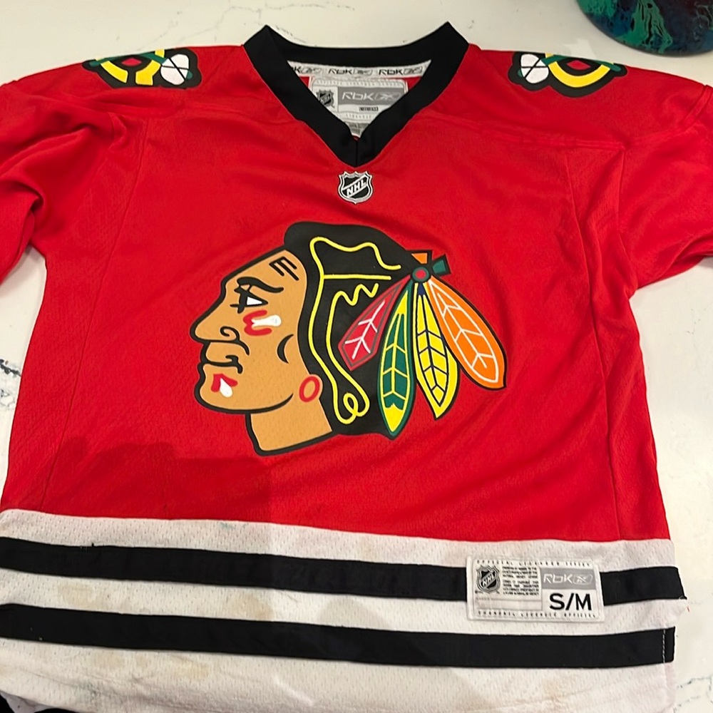 Youth Blackhawks Jersey Size S/M Hockey